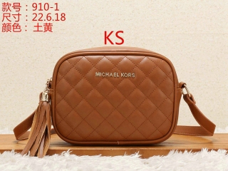 Michael Kors Handbag (11)