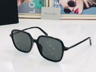 2023.6.7 Original Quality Dior Sunglasses 069