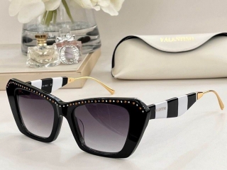 2023.6.8 Original Quality Valentino Sunglasses 052