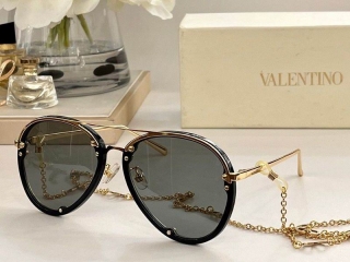 2023.6.8 Original Quality Valentino Sunglasses 059