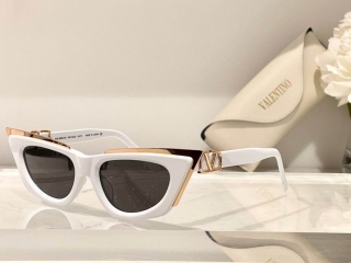 2023.6.8 Original Quality Valentino Sunglasses 077