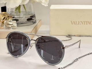 2023.6.8 Original Quality Valentino Sunglasses 057