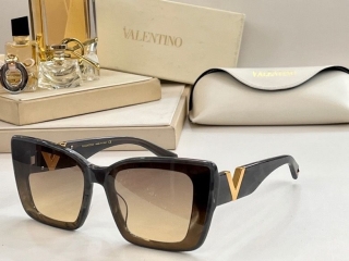 2023.6.8 Original Quality Valentino Sunglasses 066