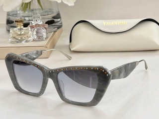2023.6.8 Original Quality Valentino Sunglasses 045
