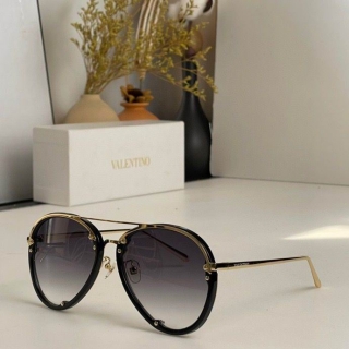 2023.6.8 Original Quality Valentino Sunglasses 008