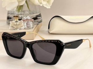 2023.6.8 Original Quality Valentino Sunglasses 043