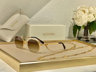 2023.6.8 Original Quality Valentino Sunglasses 086