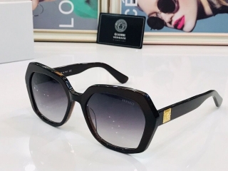 2023.6.8 Original Quality Versace Sunglasses 075