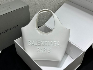 2023.6.12 Balenciaga Bag 004