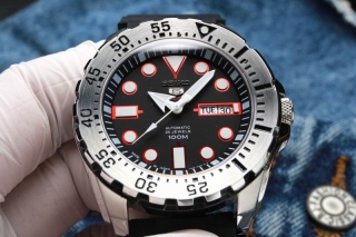 2023.8.5 Seiko 43.3X13mm Watch 002