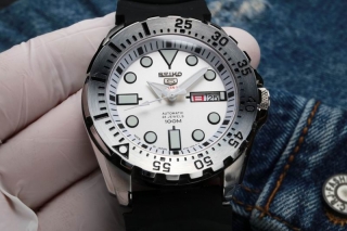 2023.8.5 Seiko 43.3X13mm Watch 001
