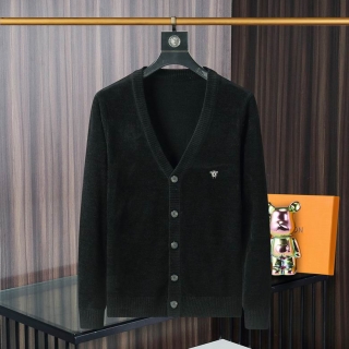 2023.8.31  Dior Sweater M-3XL 037