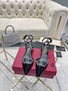 2023.9.6 super perfect Valentino Women Sandals size 35-40 026