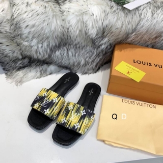 2023.10.26  Super Perfect LV Women Slippers size35-40 069