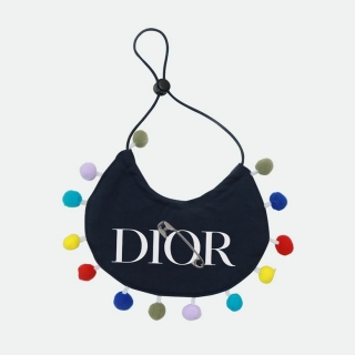 2023.10.27  Dior Pet Drool Wipes 002