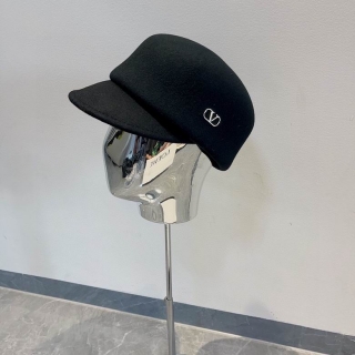 2023.11.5 Valentino Hat 007