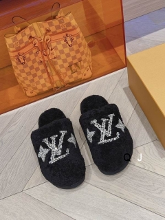 2023.11.28  Super Perfect LV Women Slippers size35-40 071