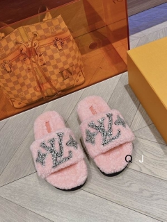 2023.11.28  Super Perfect LV Women Slippers size35-40 082
