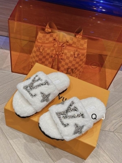 2023.11.28  Super Perfect LV Women Slippers size35-40 083