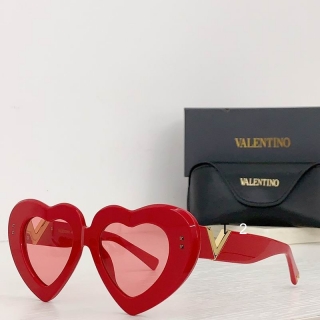 2023.12.25  Original Quality Valentino Sunglasses 364