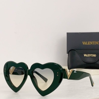 2023.12.25  Original Quality Valentino Sunglasses 363