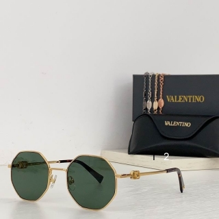 2023.12.25  Original Quality Valentino Sunglasses 354