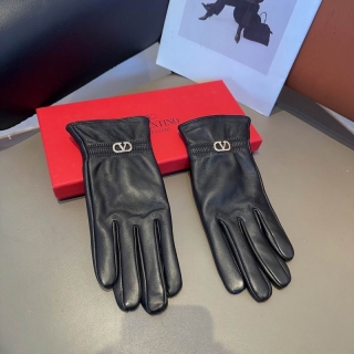 2023.12.25 Valentino Gloves 008