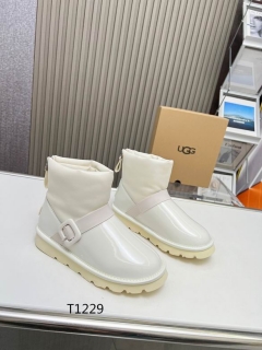 2024.01.04  Super Perfect UGG Women Shoes size35-41 246