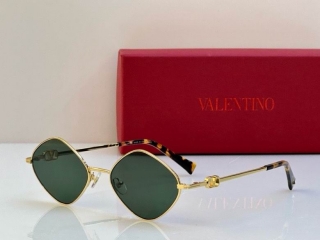 2024.01.11  Original Quality Valentino Sunglasses 370
