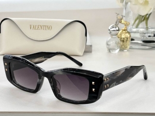 2024.01.11  Original Quality Valentino Sunglasses 373