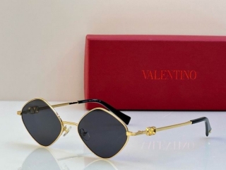 2024.01.11  Original Quality Valentino Sunglasses 368