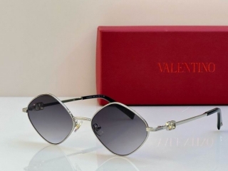 2024.01.11  Original Quality Valentino Sunglasses 366