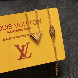 2024.02.02  LV Necklace 714
