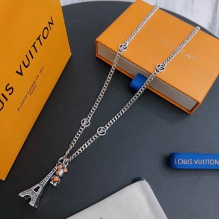 2024.02.02  LV Necklace 700