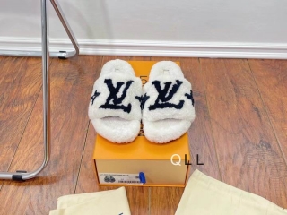 2024.03.08 Super Perfect LV Women Slippers size35-41 384