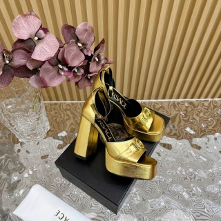 2024.03.09  Super Perfect Versace Women Sandals Size35-42 038
