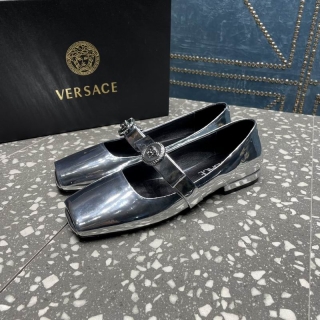 2024.03.11  Super Perfect Versace Women Shoes Sz35-42 058