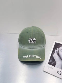 2024.04.12 Valentino Hat 016