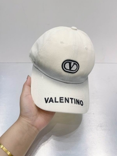 2024.04.12 Valentino Hat 011