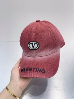 2024.04.18  Valentino Hat 019