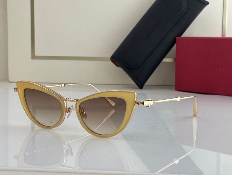 2023.6.8 Original Quality Valentino Sunglasses 003