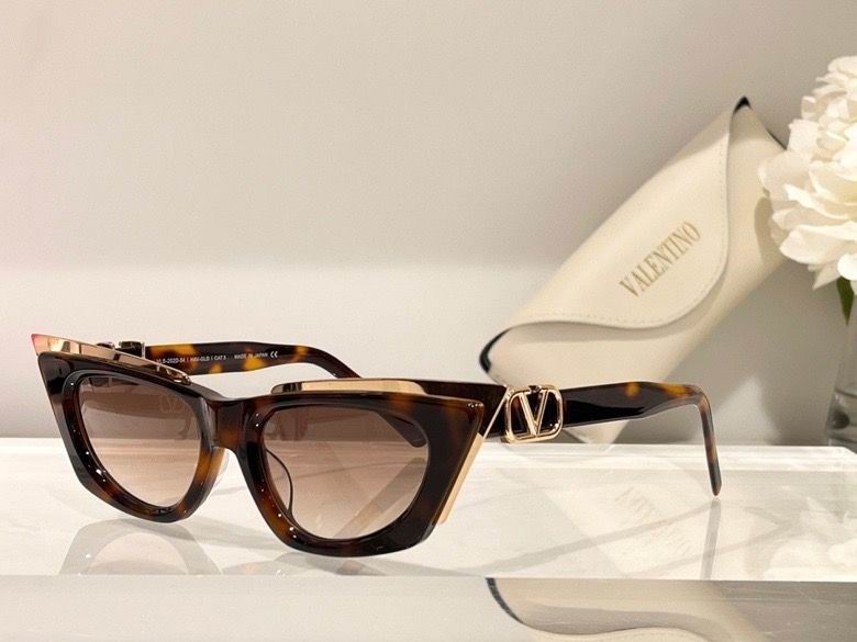 2023.6.8 Original Quality Valentino Sunglasses 072