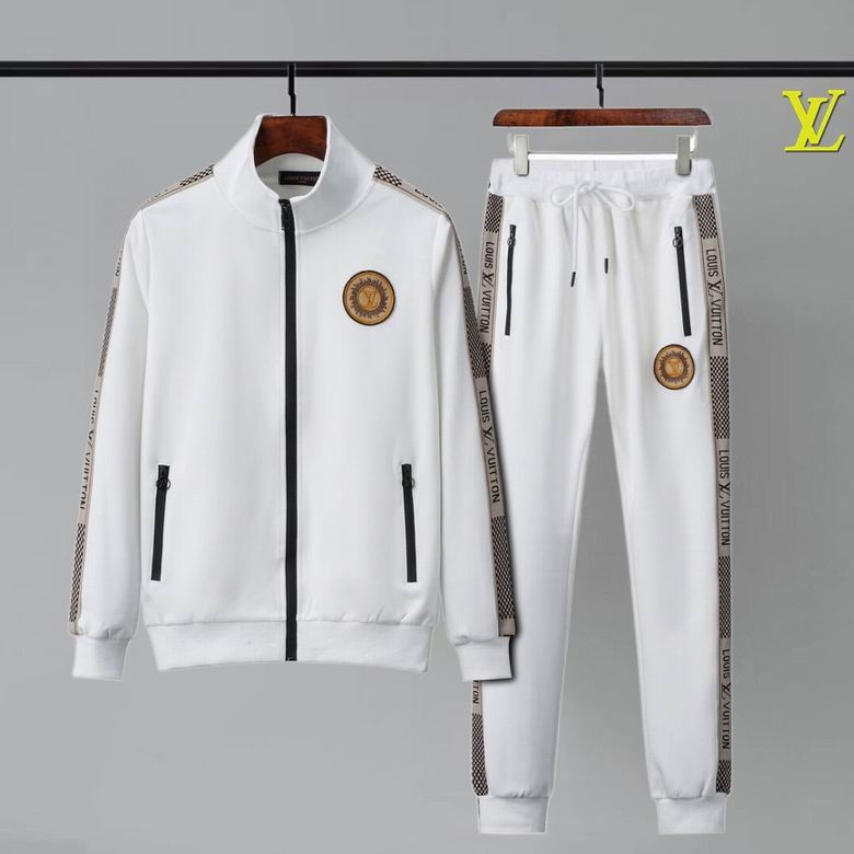 2023.8.18   LV sports suit M-XXL 381