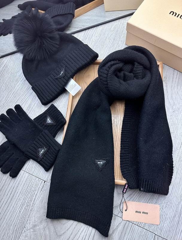 2023.10.22 Miumiu scarf hat Gloves 341