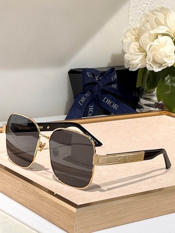 2023.11.22  Original Quality Dior Sunglasses 784