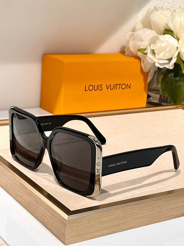 2023.11.23  Original Quality LV Sunglasses 1290