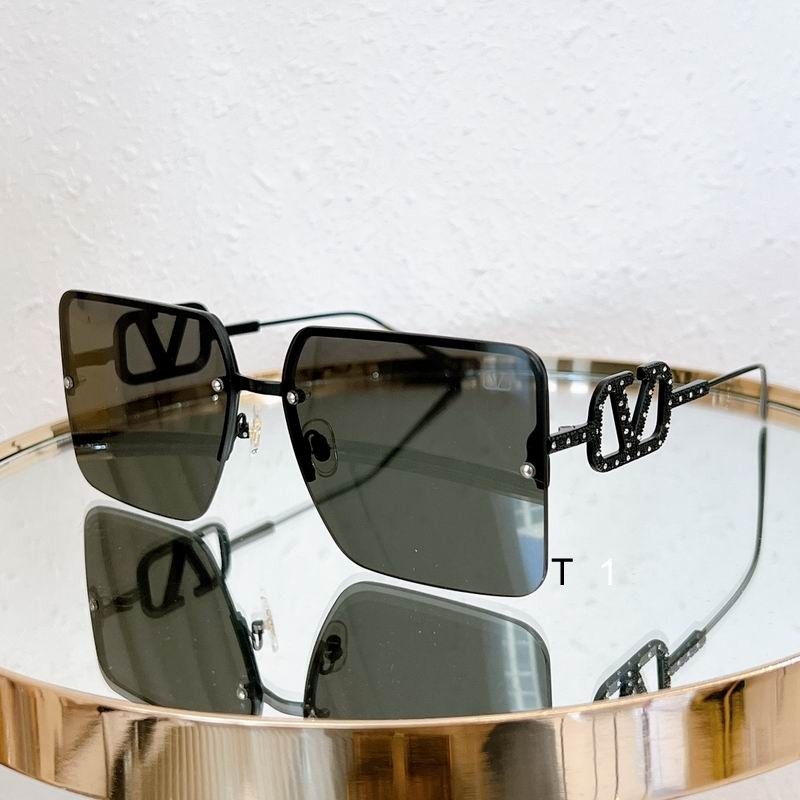 2023.12.4  Original Quality Valentino Sunglasses 300
