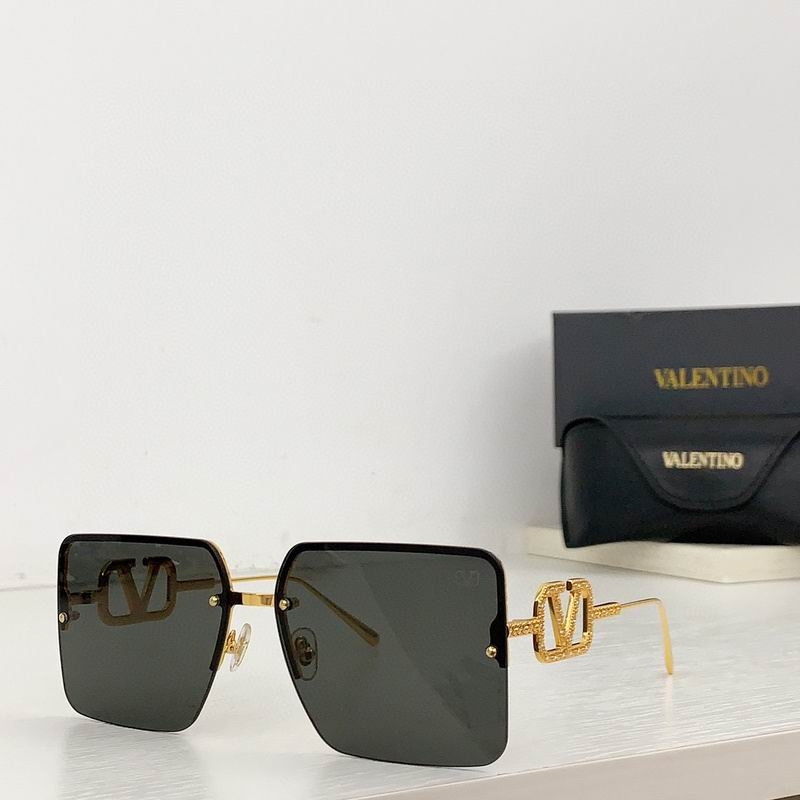 2023.12.4  Original Quality Valentino Sunglasses 310