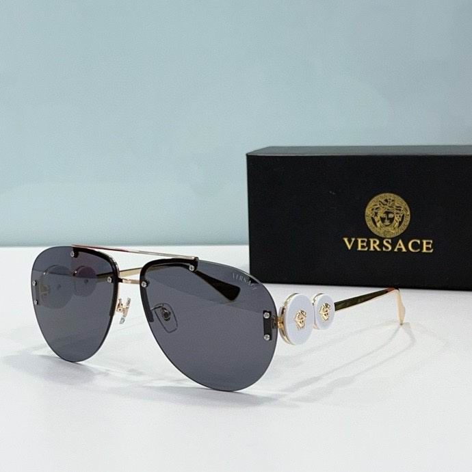 2023.12.25  Original Quality Versace Sunglasses 1367