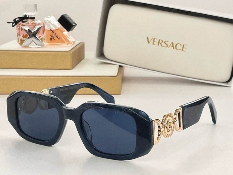 2023.12.25  Original Quality Versace Sunglasses 1383